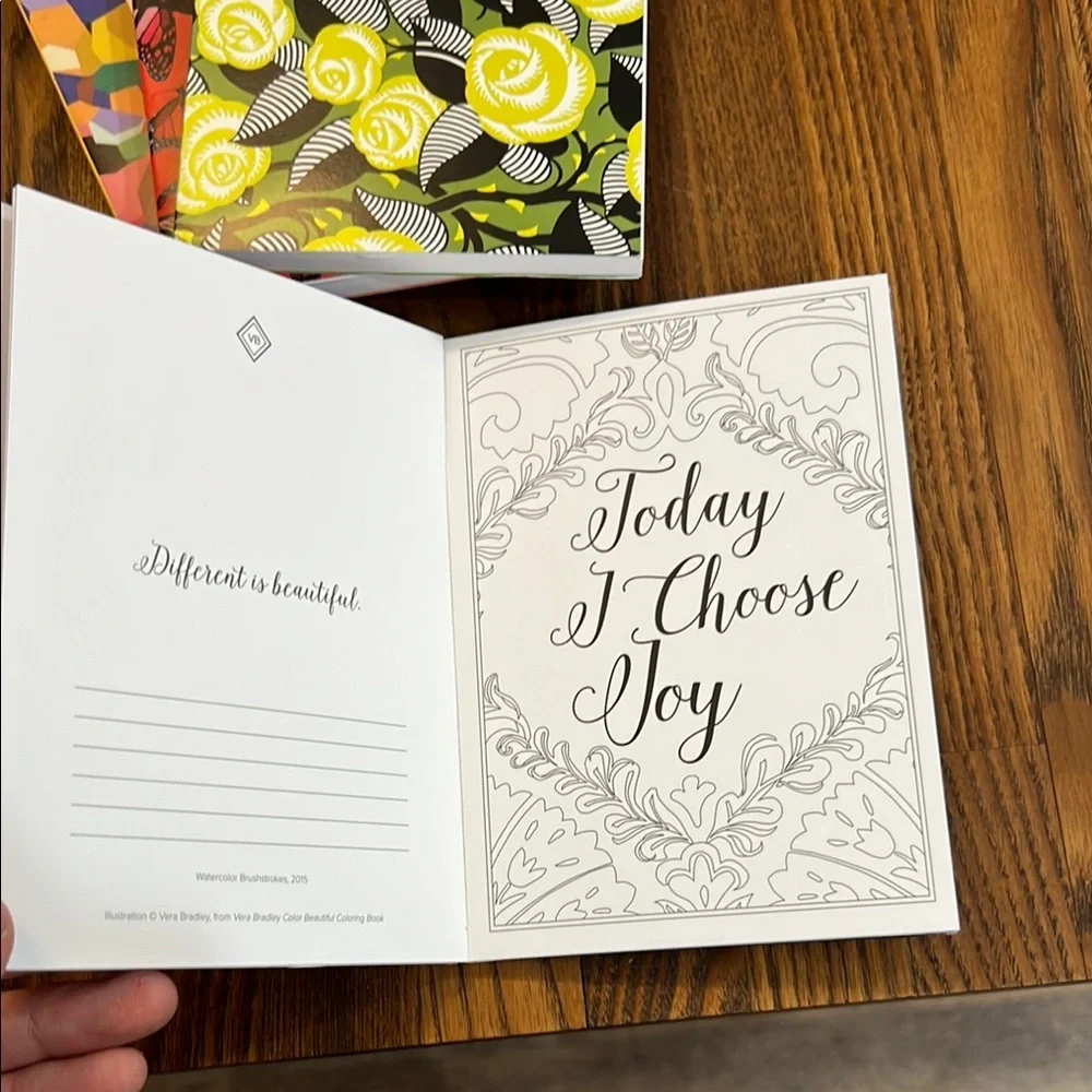 🎨 Relax, Unwind & Color in Style with Vera Bradley 🖍️